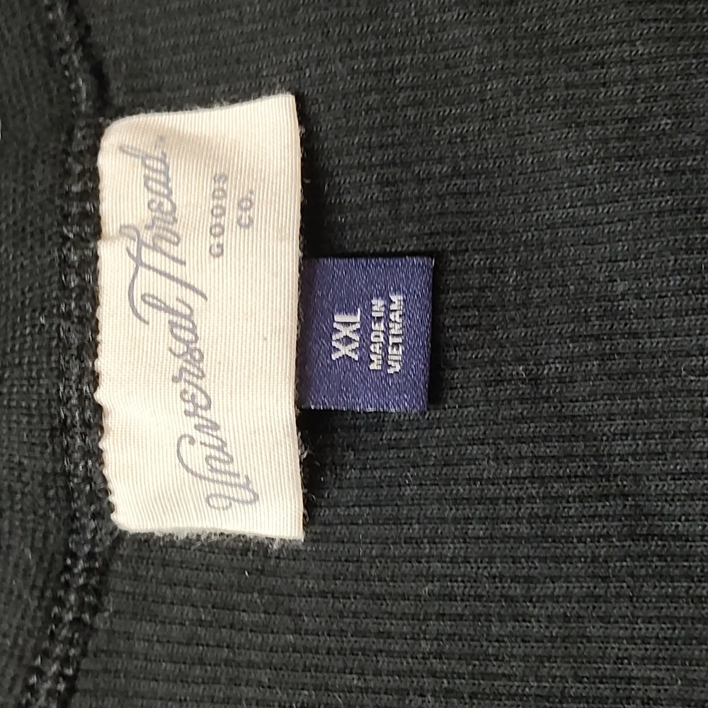 Universal Thread | Black Ribbed Simple Tank Top - Picture 2 of 5